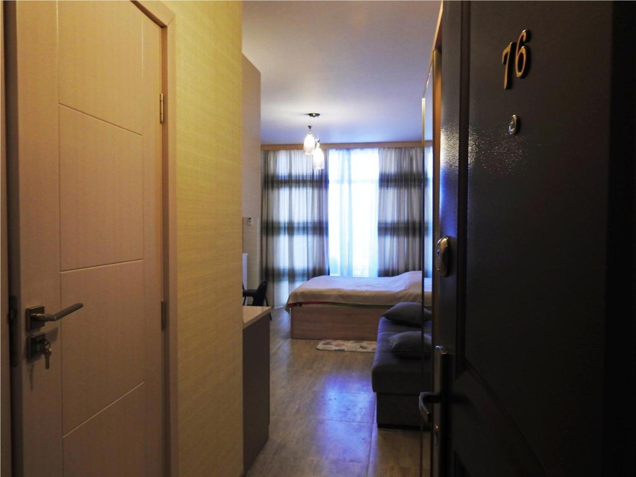Real Palace Apartment Батумі Екстер'єр фото